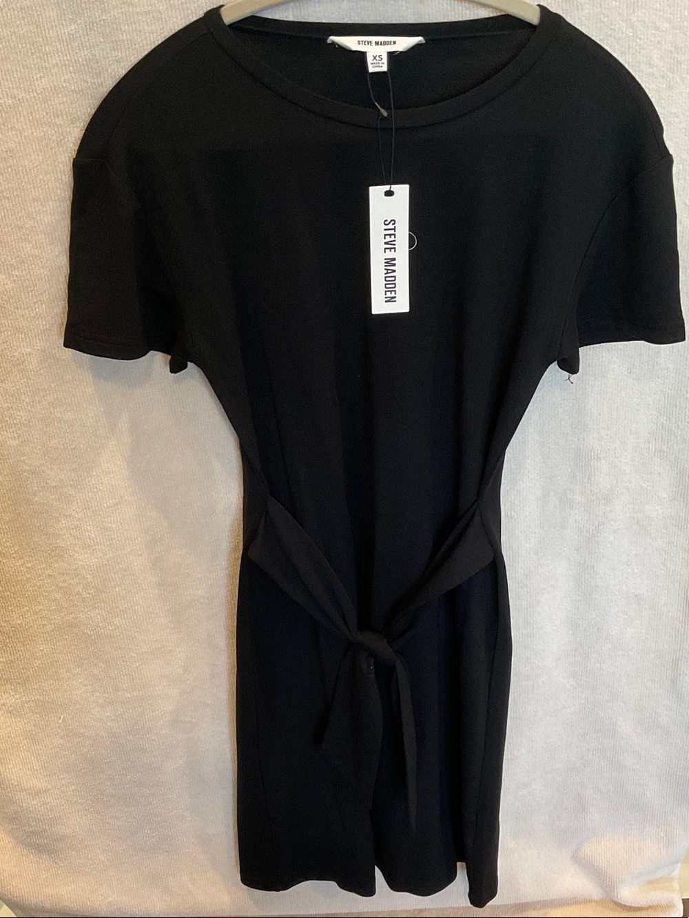 Steve Madden Black Short-Sleeve Tie-Waist Dress